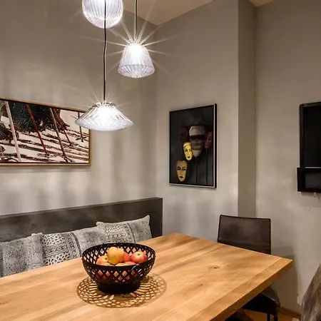 Skihotel Galzig Szálloda 4*