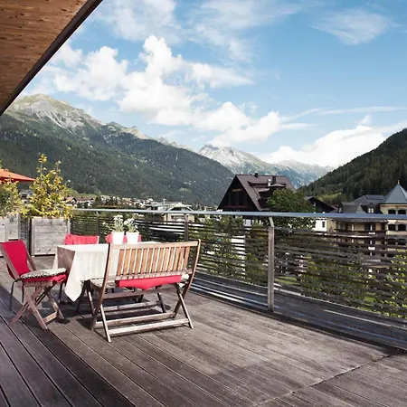 Skihotel Galzig 4*